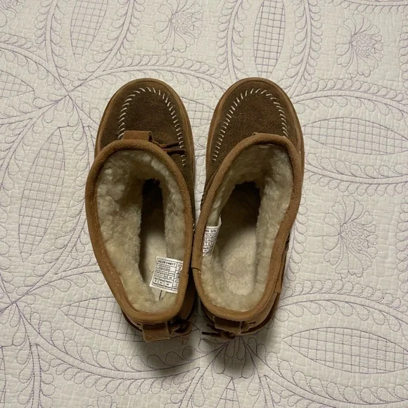 Uggs Campfire Crafted Regenerate Brown Suede Ankle Boots - Picture 4 of 6